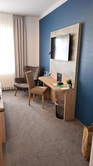הארן Hagen'S Hotel "Eat & Meet" Restaurant Bar Lounge מראה חיצוני תמונה